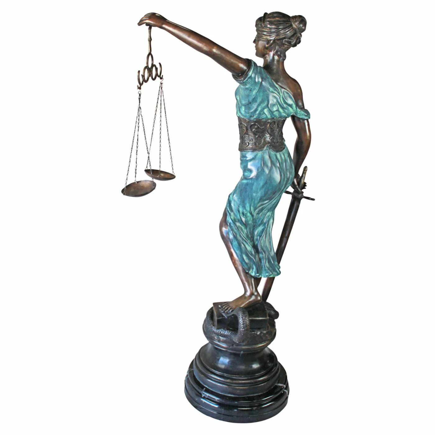 Buy ๐คฉ Other Garden Statues Design Toscano Themis Blind Justice Giant Garden Statue ๐ 7 Buy ๐คฉ Other Garden Statues Design Toscano Themis Blind Justice Giant Garden Statue ๐ - Image 5